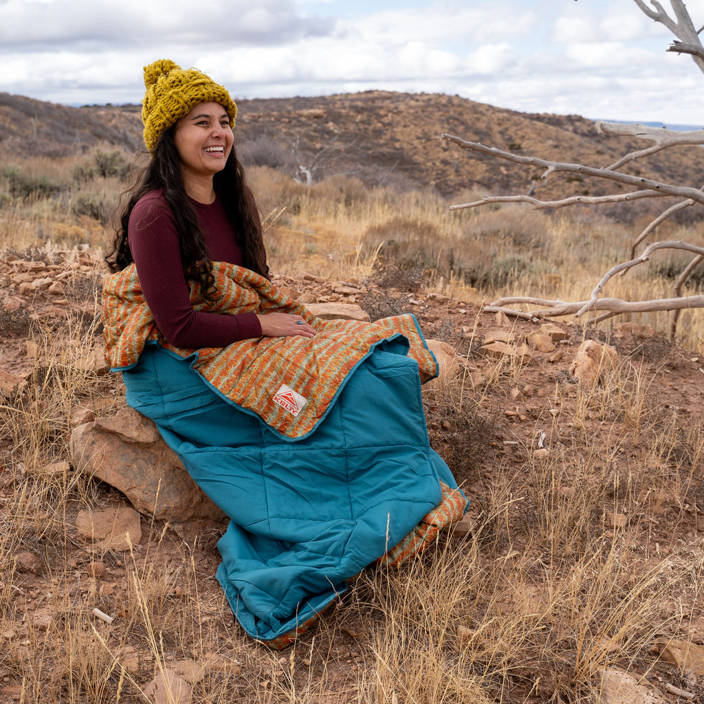 Kelty Biggie Blanket - Stormy Blue/Melted Stripes