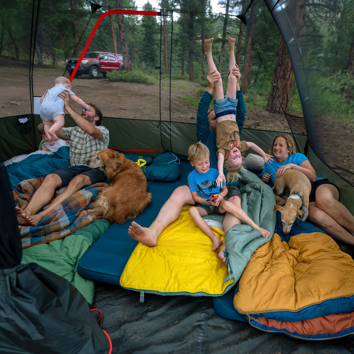 Kelty Wireless 8-Person Family Tent – Dill / Black Forest